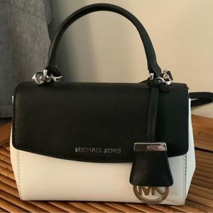 Michael Kors Ava XS Leather Crossbody Bag NWT